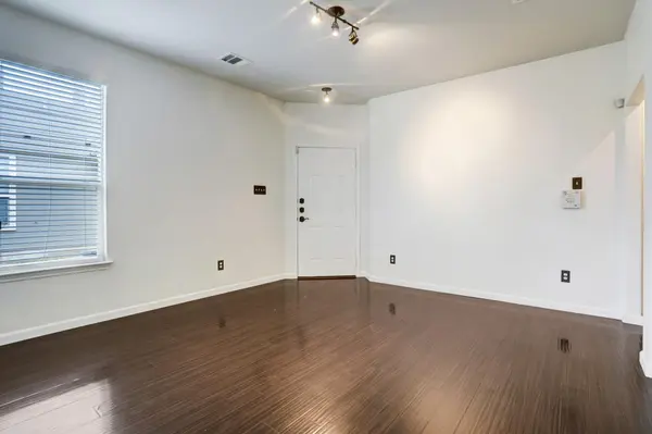 14608 Walt Whitman TRL #B, Pflugerville, TX 78660