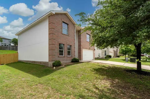 208 Dandelion LOOP, Kyle, TX 78640