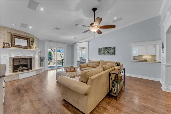 213 Corder LN, Burnet, TX 78611