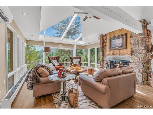 6820 Pike, Larkspur, CO 80118