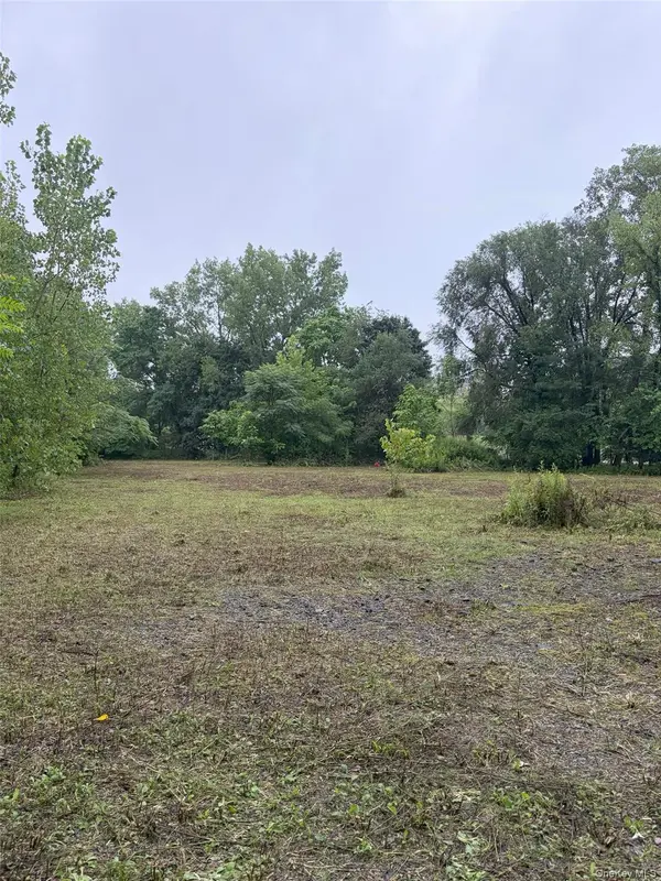 Plank, Newburgh, NY 12550