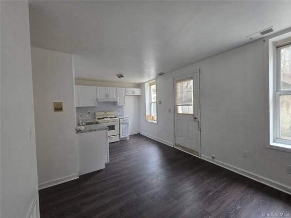 8 Main ST #1, Chester, NY 10918