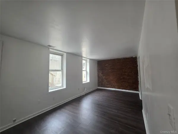 8 Main ST #1, Chester, NY 10918