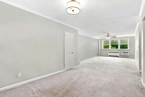 19 Avon CIR #D, Rye Brook, NY 10573