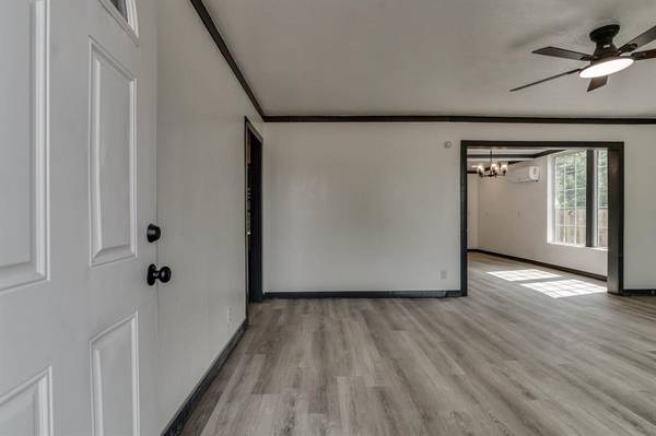 1416 NW 92nd ST, Oklahoma City, OK 73114