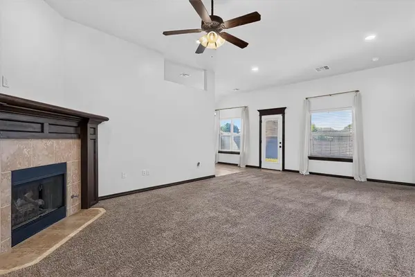 11116 SW 38th CIR, Mustang, OK 73064