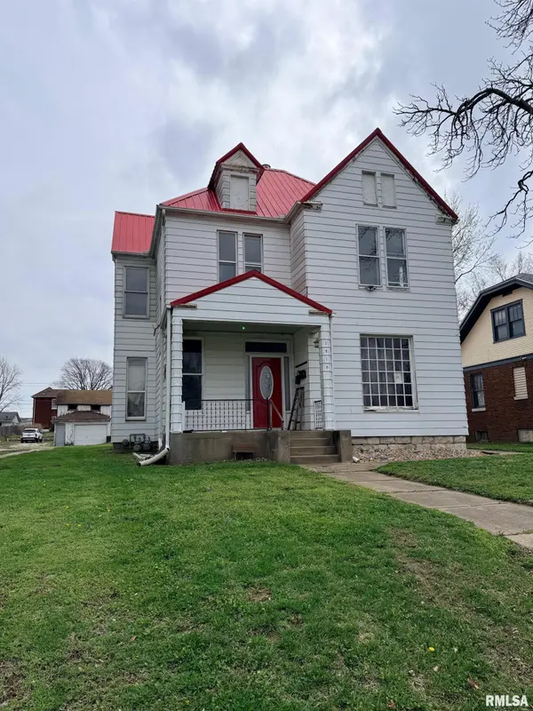 1218 N 8TH ST, Quincy, IL 62301