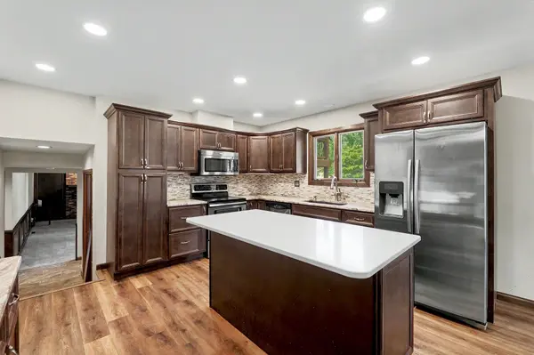 419 N Mimosa Dr, Haysville, KS 67060