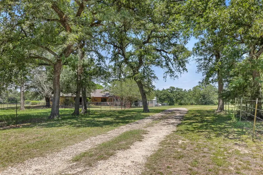 Caldwell, TX 77836