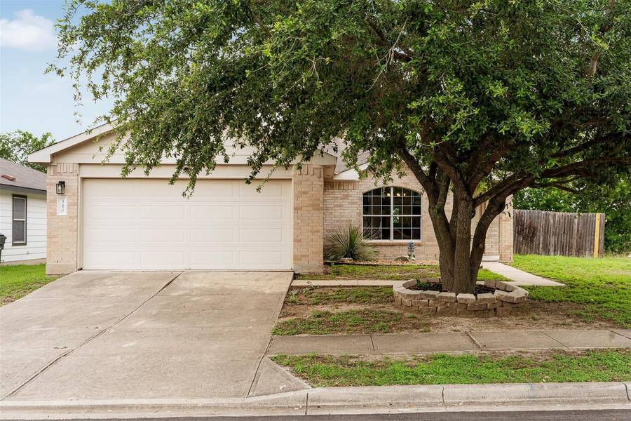 340 Feathergrass DR, Buda, TX 78610