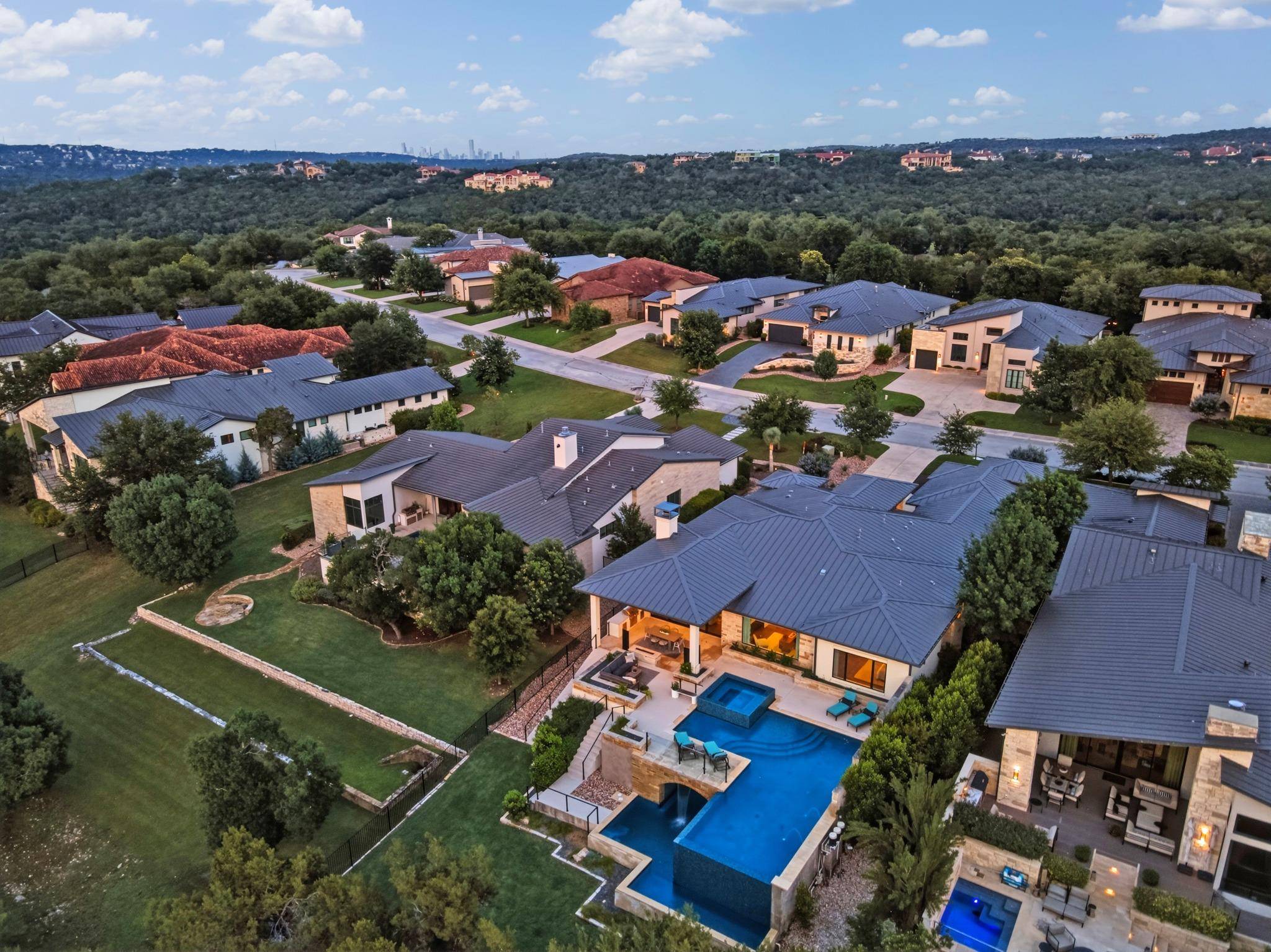 8312 Carranzo DR, Austin, TX 78735