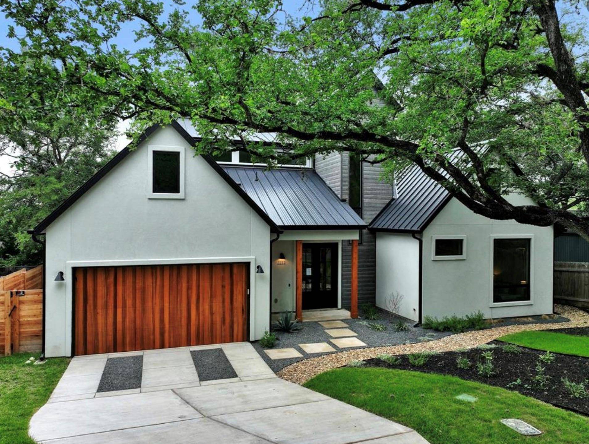 2212 Trailside DR, Austin, TX 78704