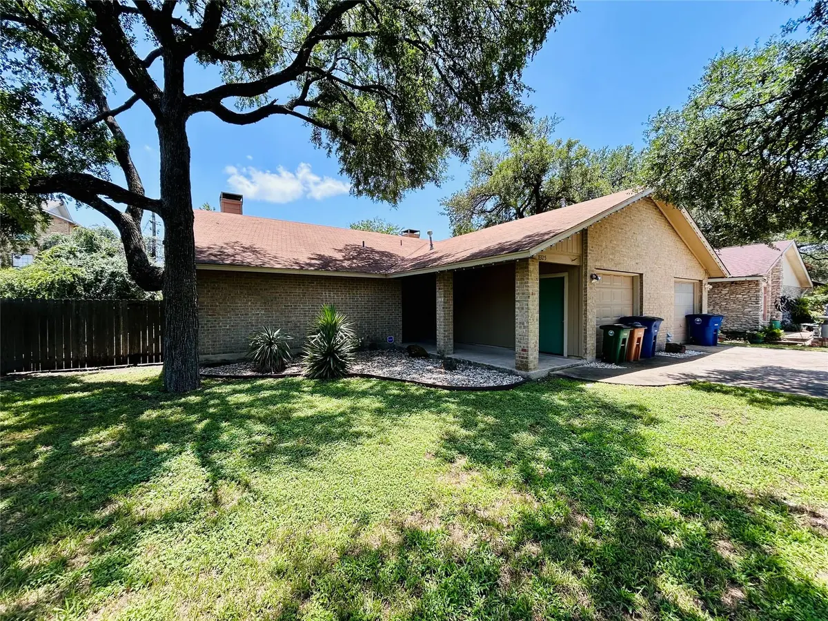 8325 Fathom CIR #A, Austin, TX 78750