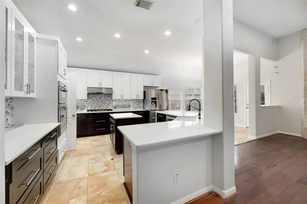 3806 Azur LN, Round Rock, TX 78681