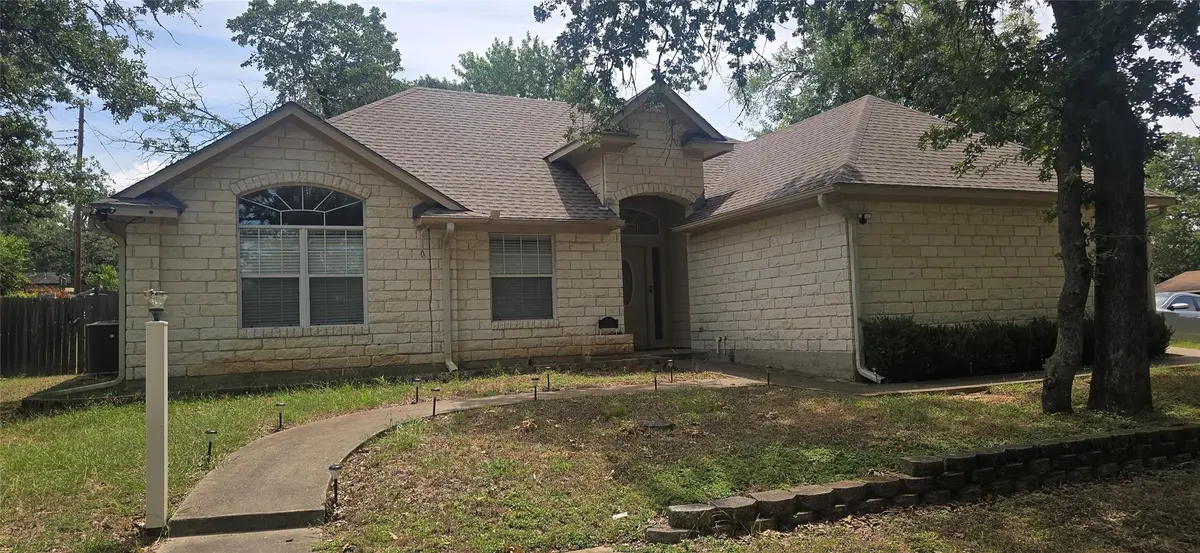 702 Ortega ST, Rockdale, TX 76567