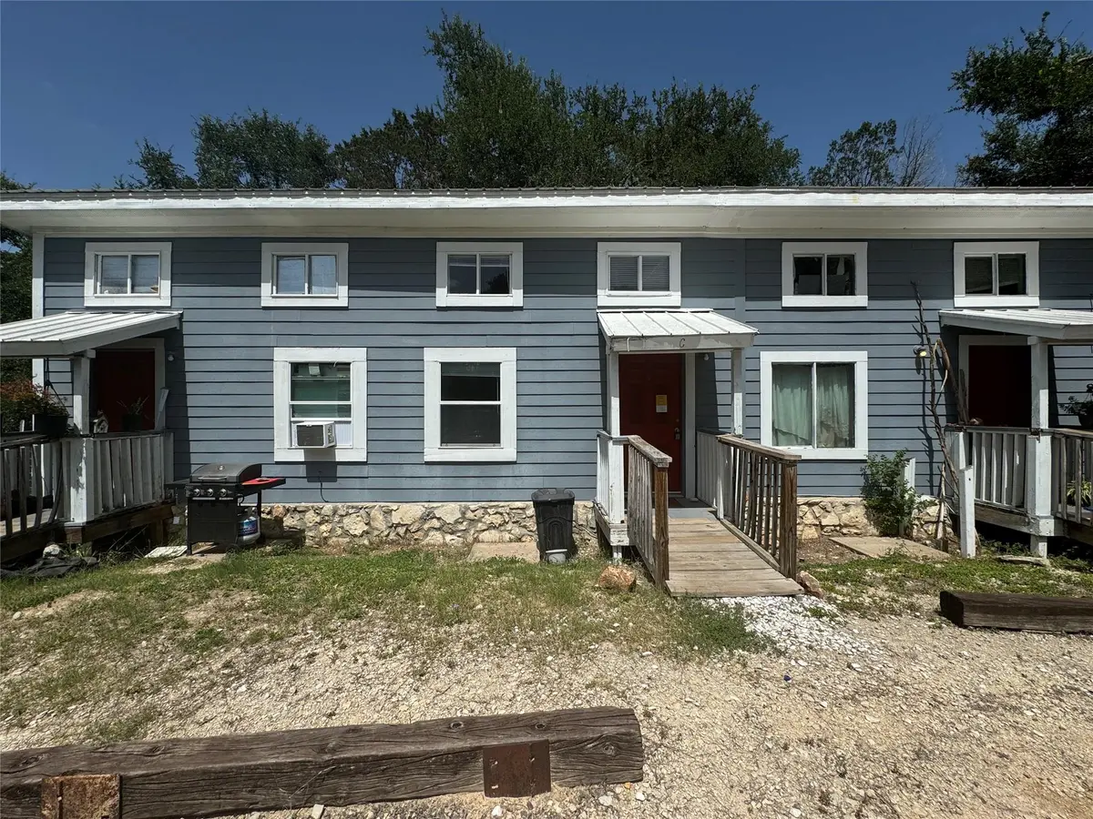 1108 W McCarty LN #C, San Marcos, TX 78666