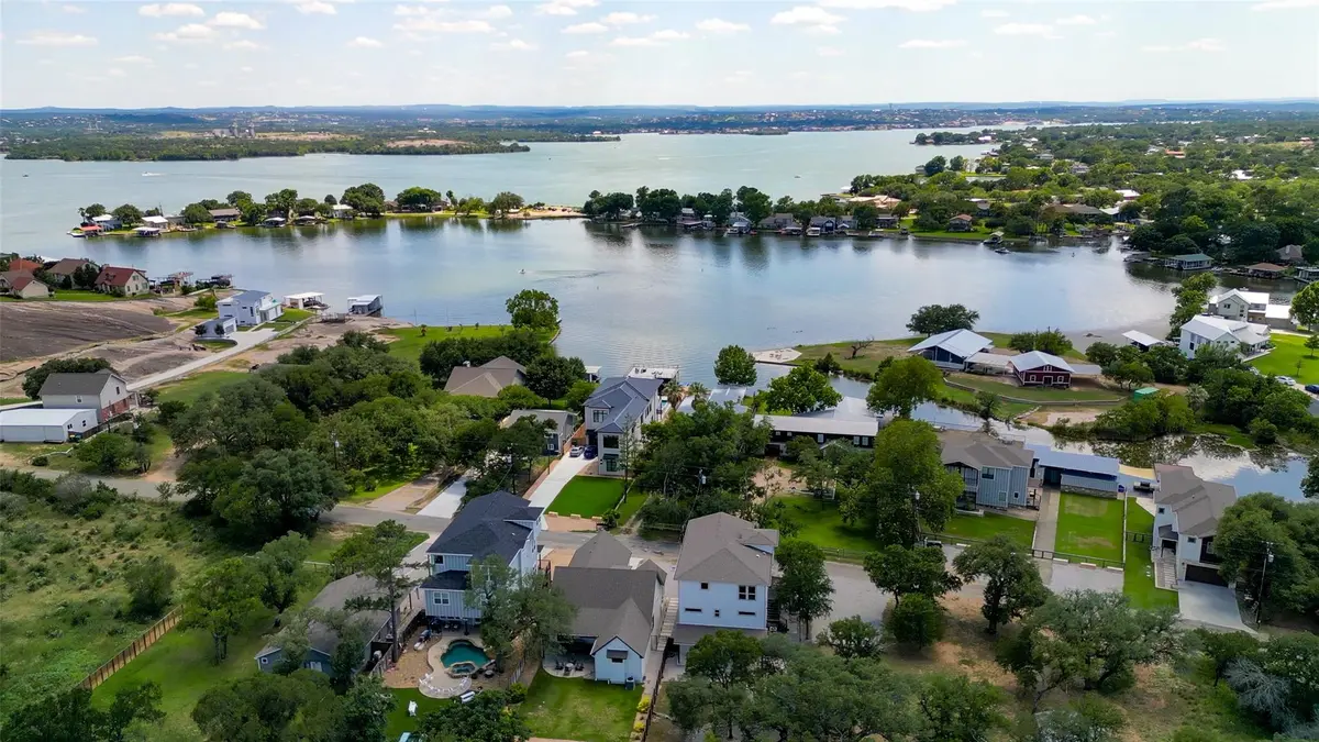1511 Hill Top DR, Granite Shoals, TX 78654