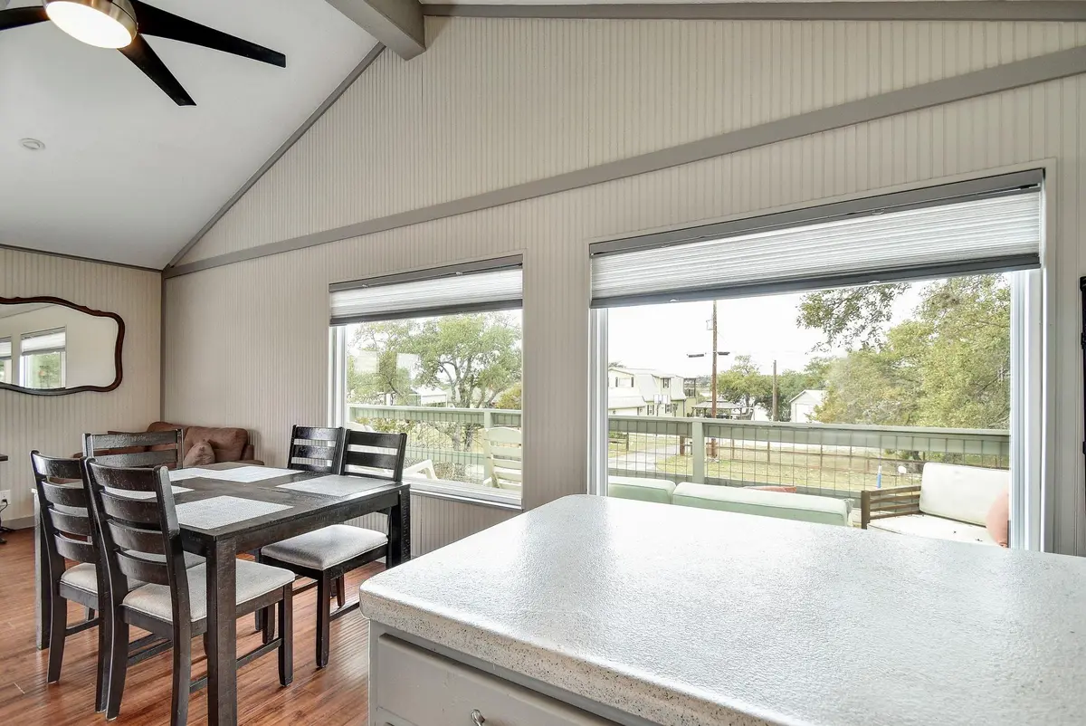 2591 Lakeshore DR, Canyon Lake, TX 78133