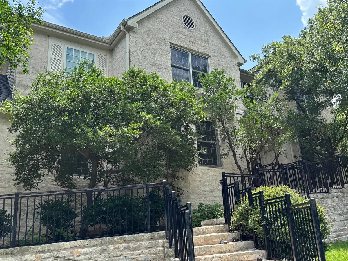6324 Bon Terra DR, Austin, TX 78731