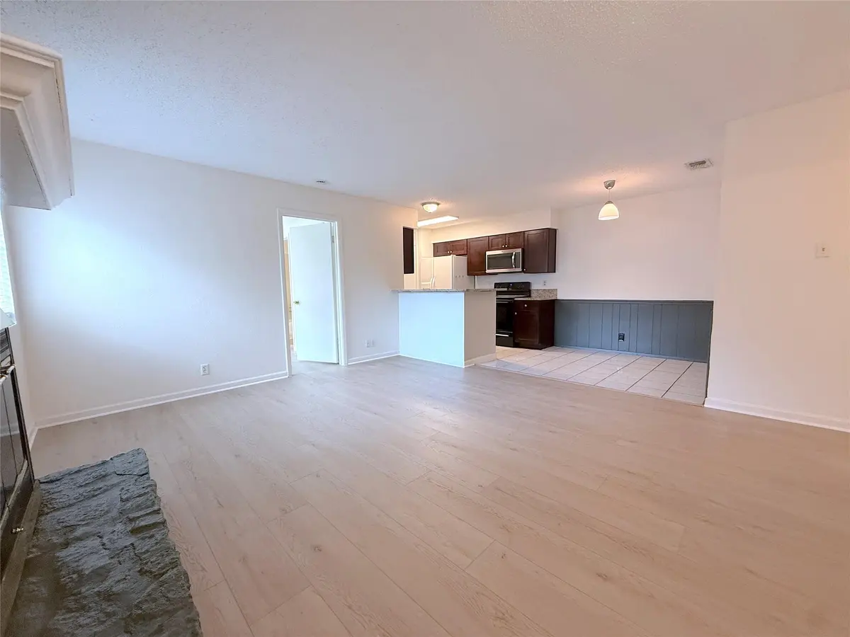 9900 Hundred Oaks CIR #A, Austin, TX 78750