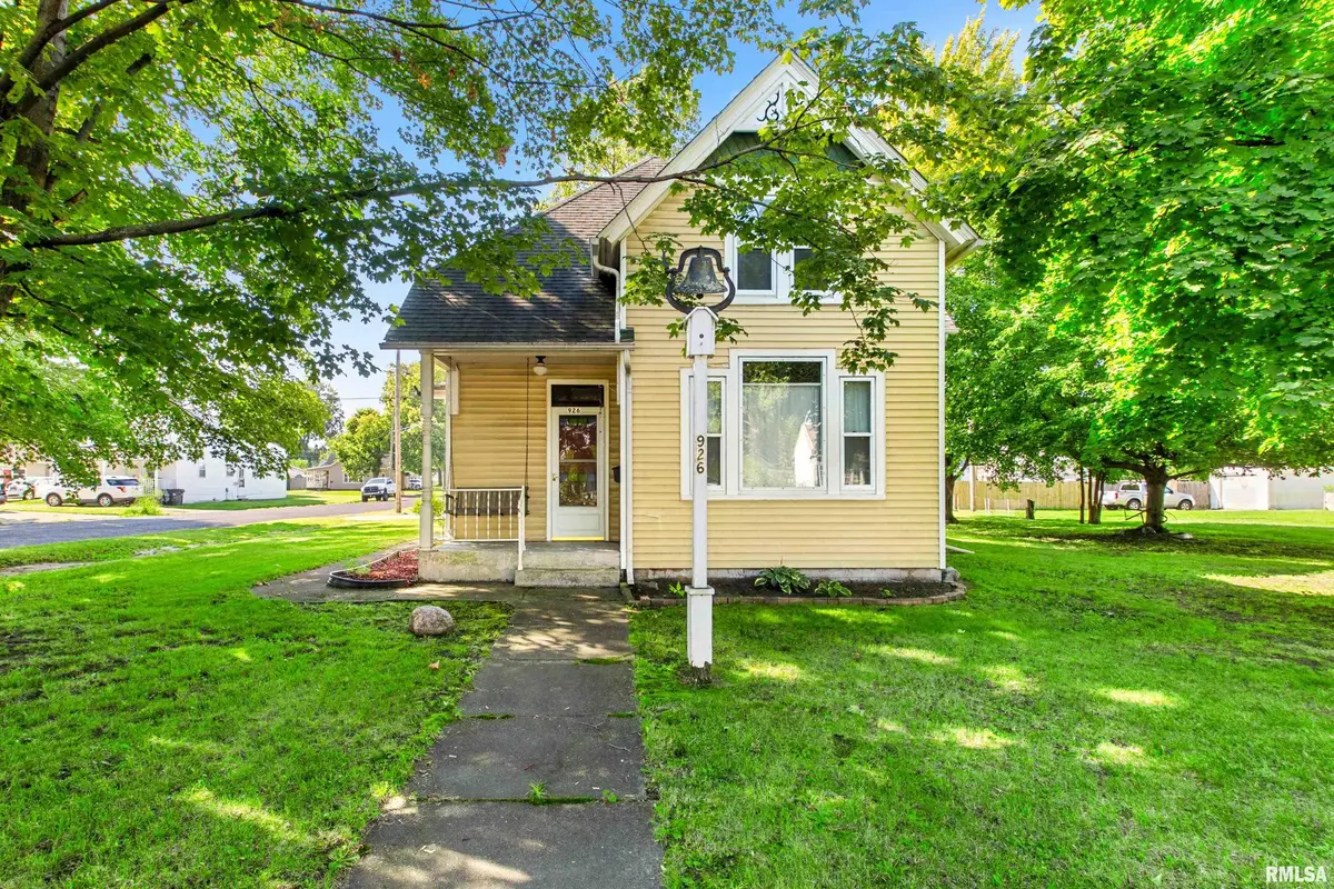 926 STATE ST, Pekin, IL 61554