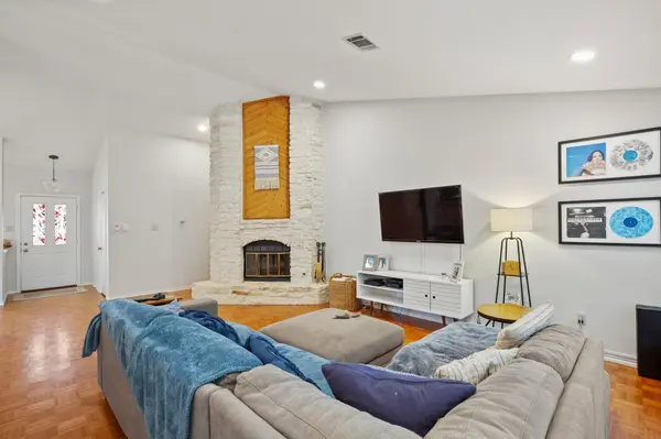 1709 Kimmerling LN, Austin, TX 78758