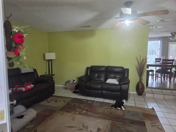 8716 Clearbrook TRL #A, Austin, TX 78729