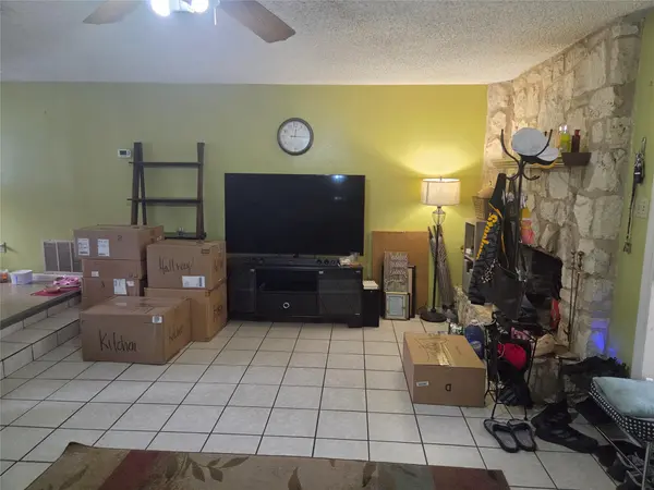 8716 Clearbrook TRL #A, Austin, TX 78729