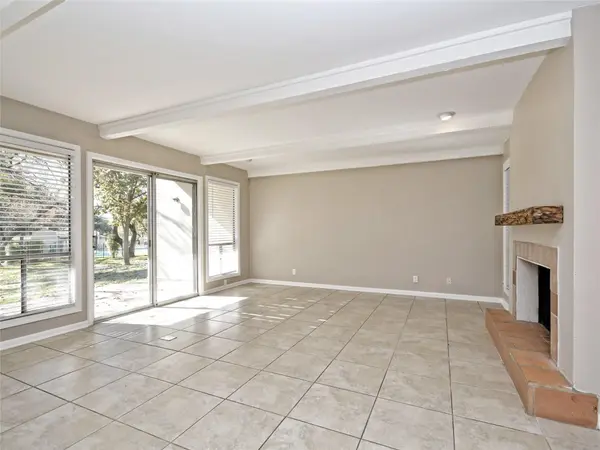 100 Lido CIR #G2, Lakeway, TX 78734