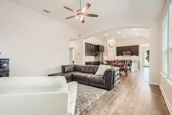231 Spinnaker LOOP, Kyle, TX 78640