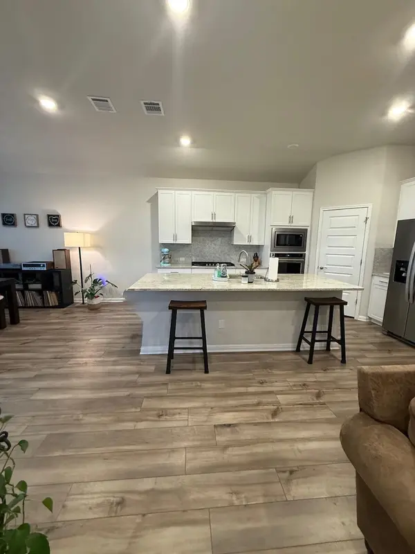 612 Sue Peaks LOOP, Dripping Springs, TX 78620