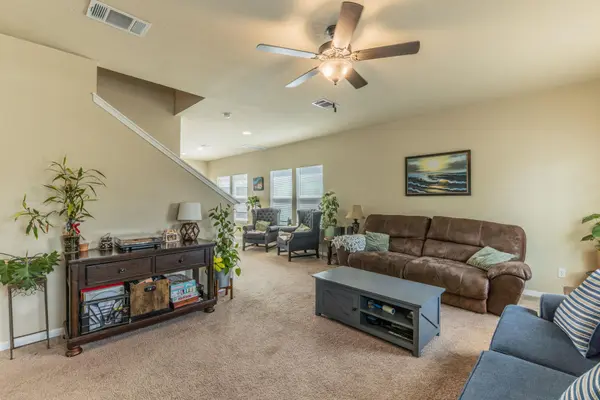 212 Timber Brook DR, Hutto, TX 78634