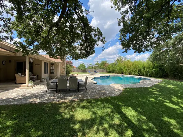 301 Richland LN, Georgetown, TX 78628