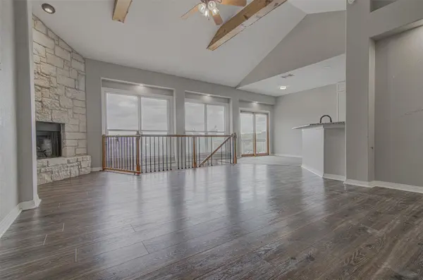 5006 Thunderbird ST, Lago Vista, TX 78645