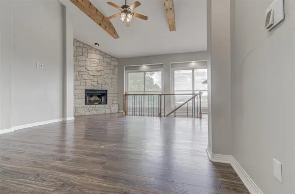5006 Thunderbird ST, Lago Vista, TX 78645