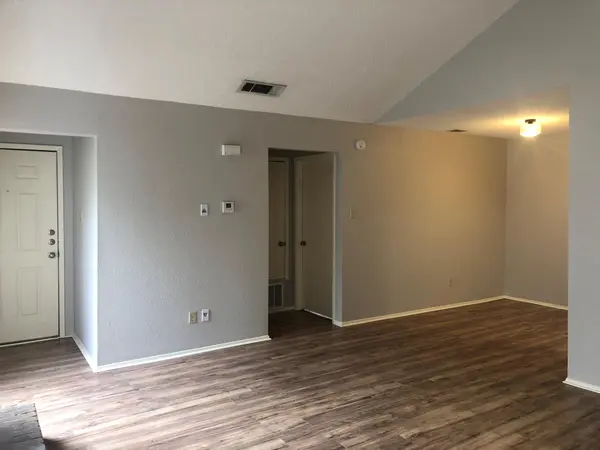 7002 Ivory Key CT #B, Austin, TX 78745