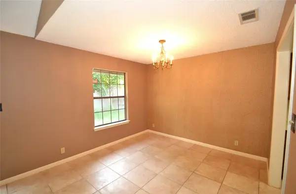 8833 Tallwood DR, Austin, TX 78759