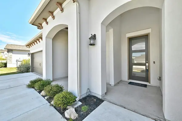 2124 Bel Paese BND, Leander, TX 78641