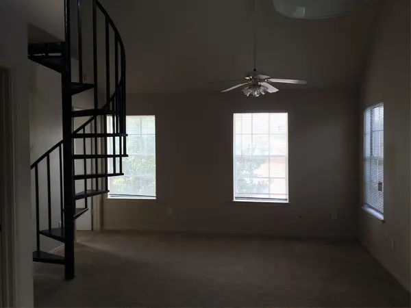 3003-C WHISPER OAKS LN #C, Georgetown, TX 78628