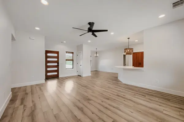 3711 Rock Terrace DR, Lago Vista, TX 78645