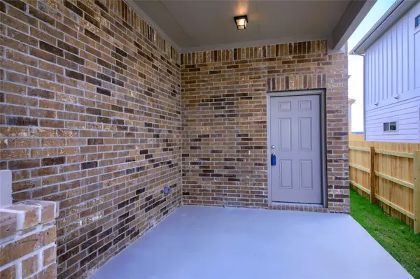 133 Mayney DR, Leander, TX 78641