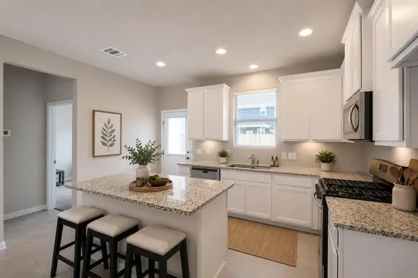 133 Mayney DR, Leander, TX 78641