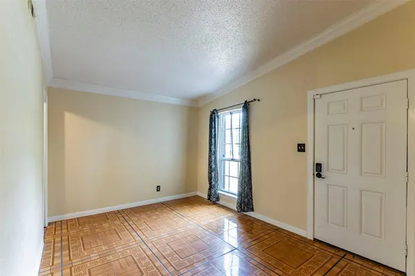 2520 BITTER CREEK DR, Austin, TX 78744