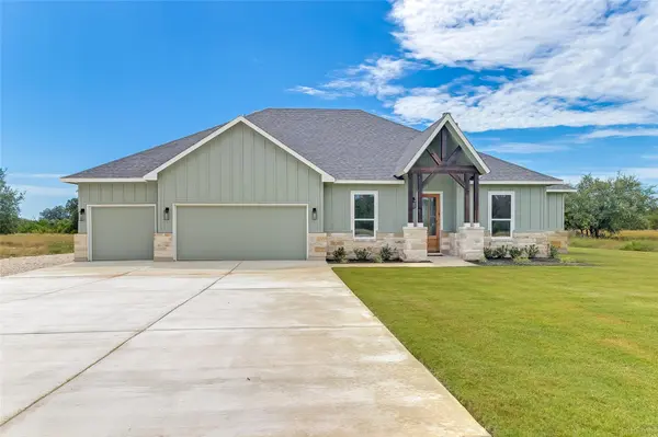 111 Draper LN, Bertram, TX 78605