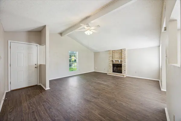 11104 Applewood DR, Austin, TX 78758