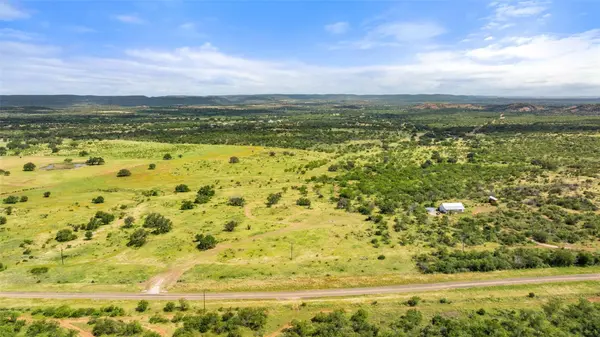 6878 Ranch Road 3347, Round Mountain, TX 78663