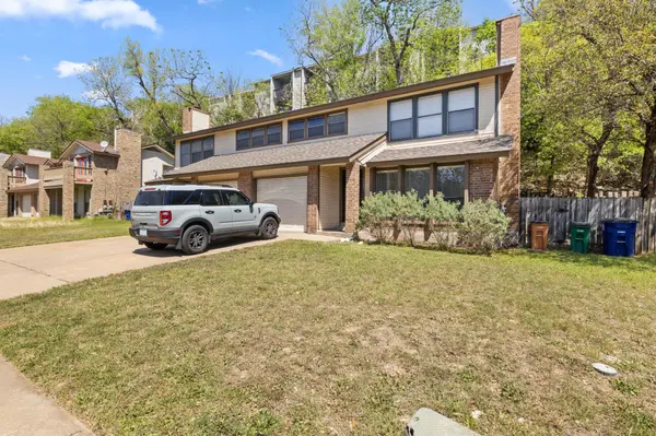 6523 Hart LN, Austin, TX 78731