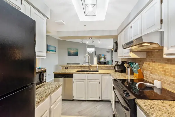 Address not disclosed, Lago Vista, TX 78645