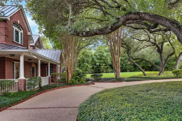 109 Wood TRL, West Lake Hills, TX 78746