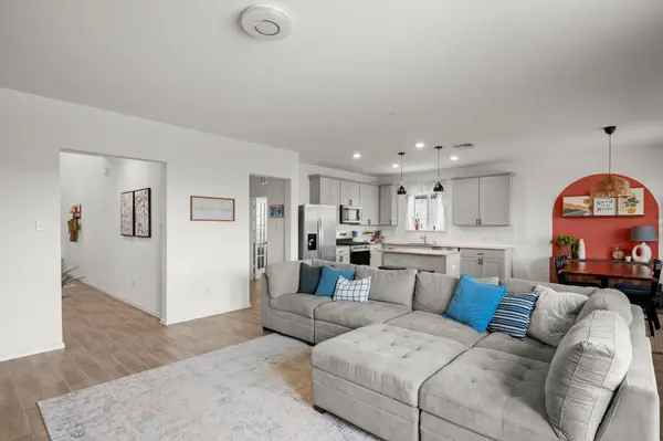 500 Pickrell LOOP, Liberty Hill, TX 78642